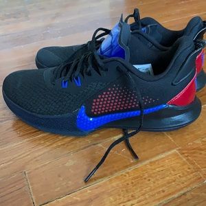 Men’s Nike Vol. 1 (Size 11)